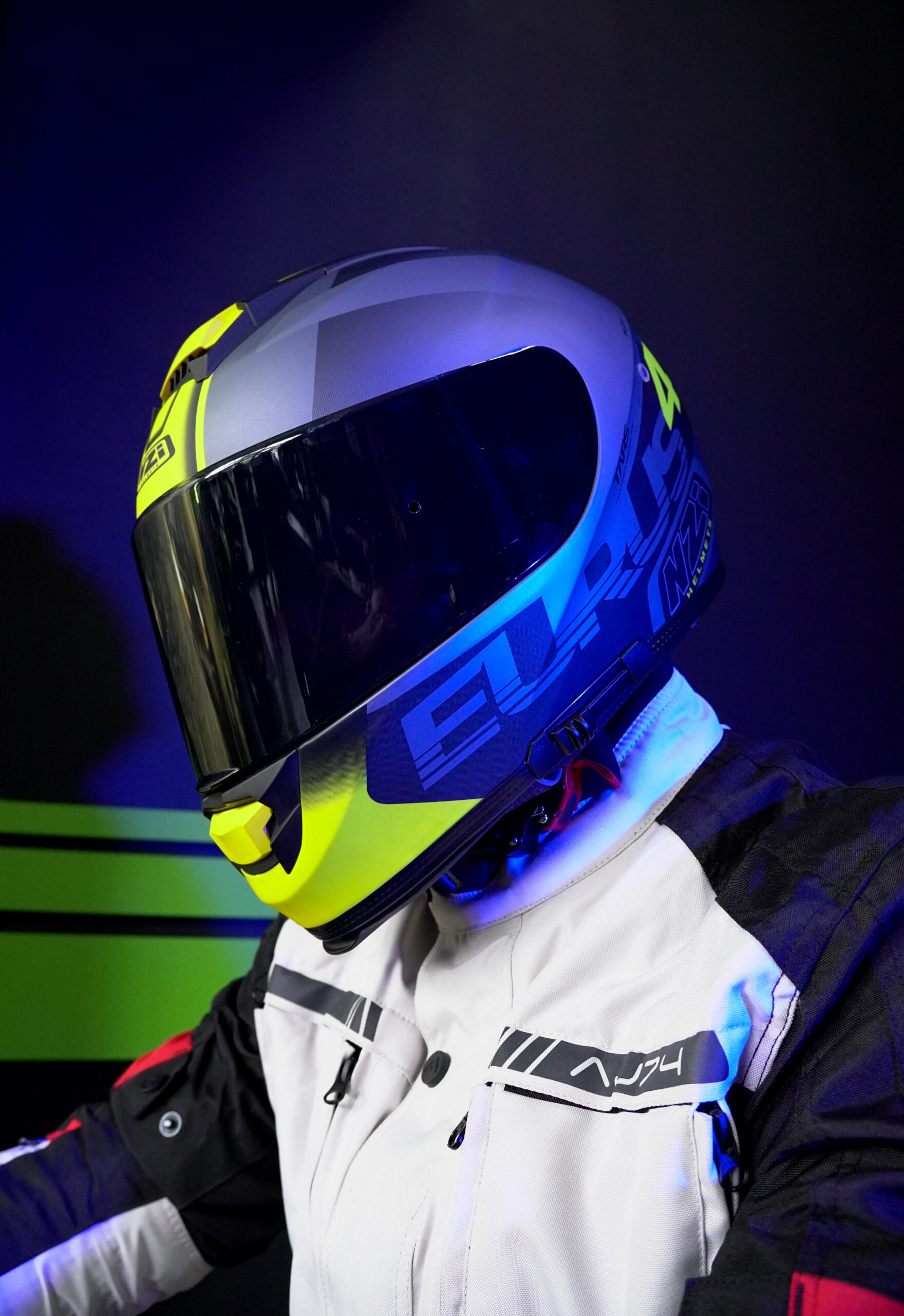 NZI Helmet 4